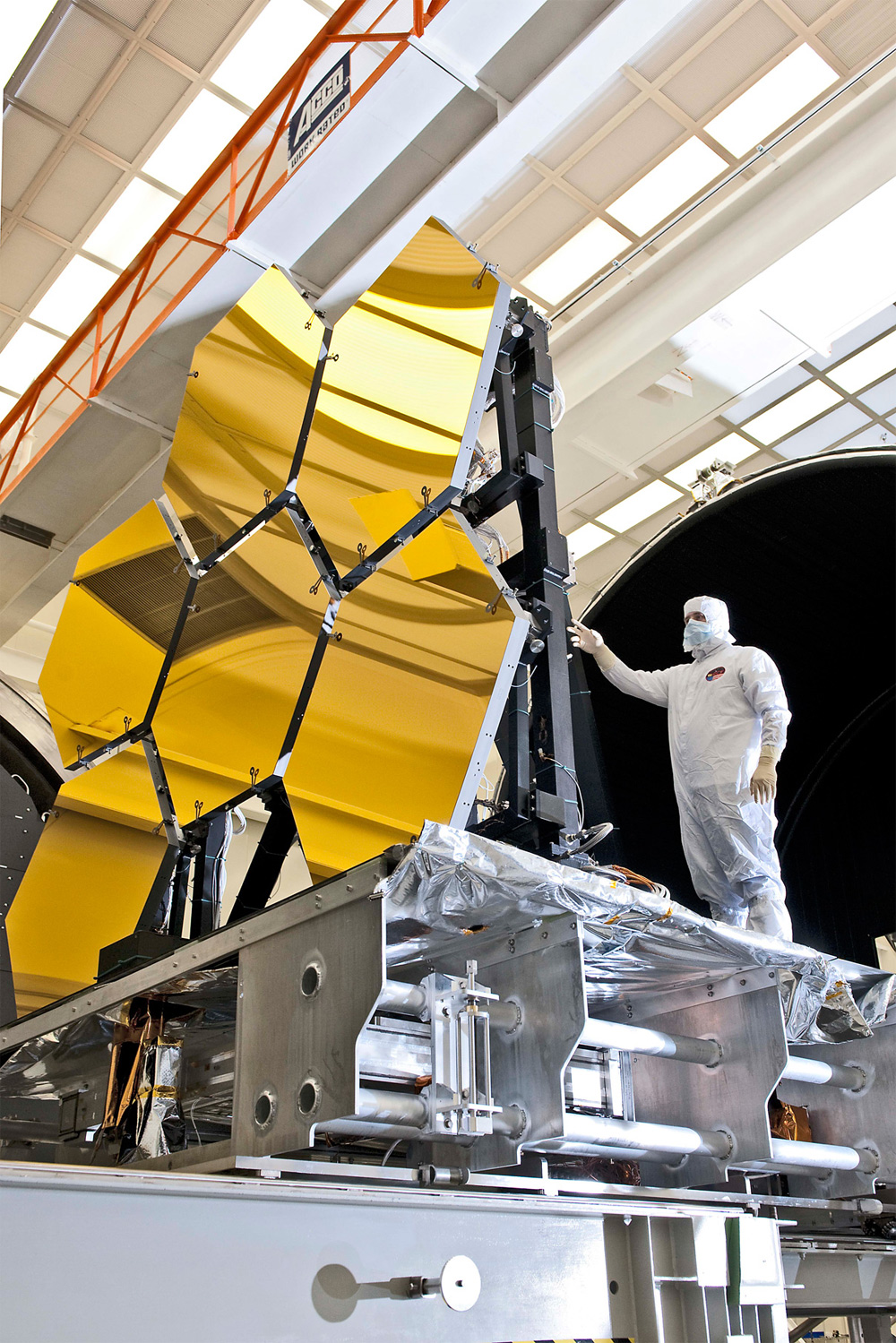 NASA Completes Giant Mirrors for Hubble Successor Telescope